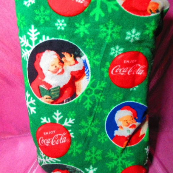 Coca Cola Santa Claus Christmas 86" x 58" Fleece Blanket - Picture 1 of 3